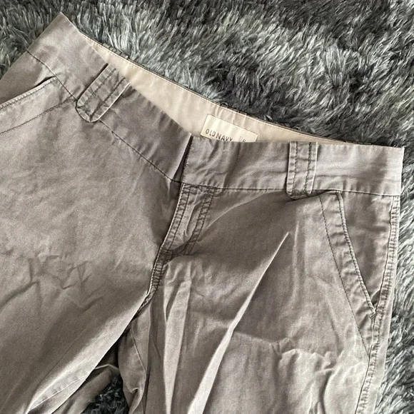 Old Navy dark grey shorts - Picture 3 of 17